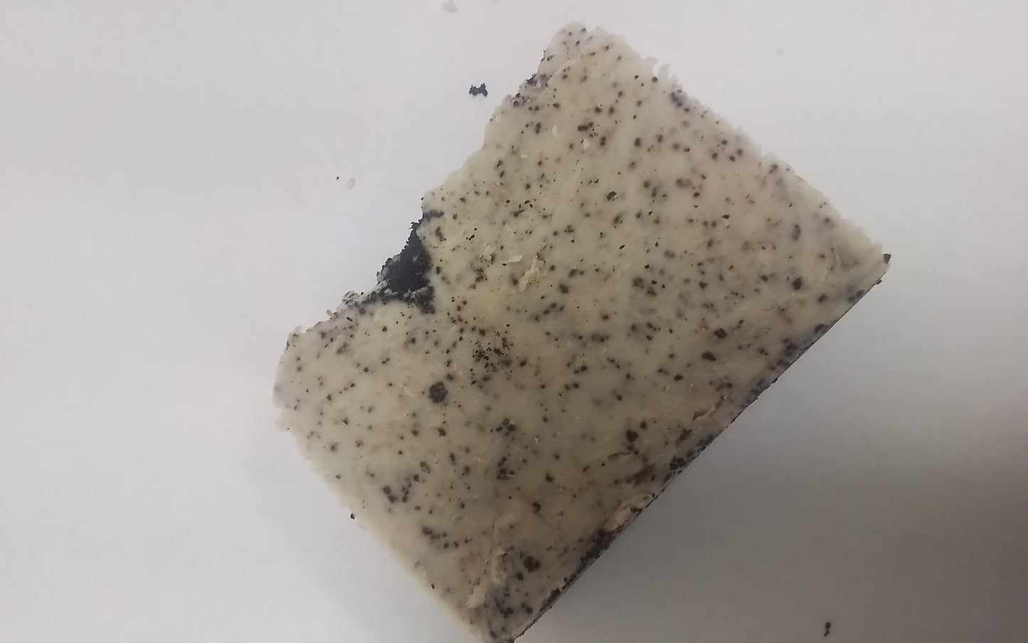 100% sheep tallow and organic 3rd party tested toxin free coffee, gentle exfoliating soap putulie, and expresso essential oil hand made with canadian products